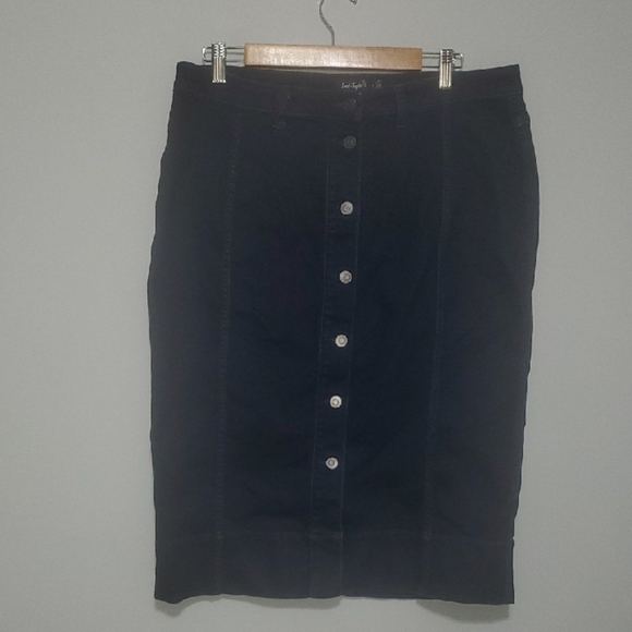Lord & Taylor Skirt Womens Size 14 Dark Medium Blue Denim Button-Front - Picture 1 of 11